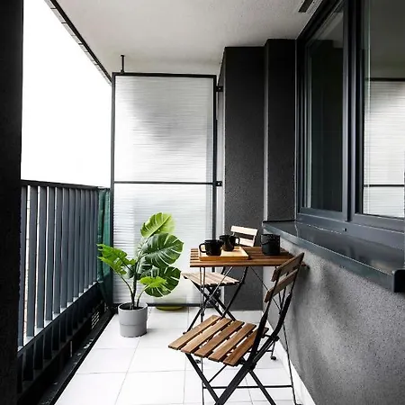 Cozy With Balcony Next To Vistula Boulevrads, Old Town Apartament *